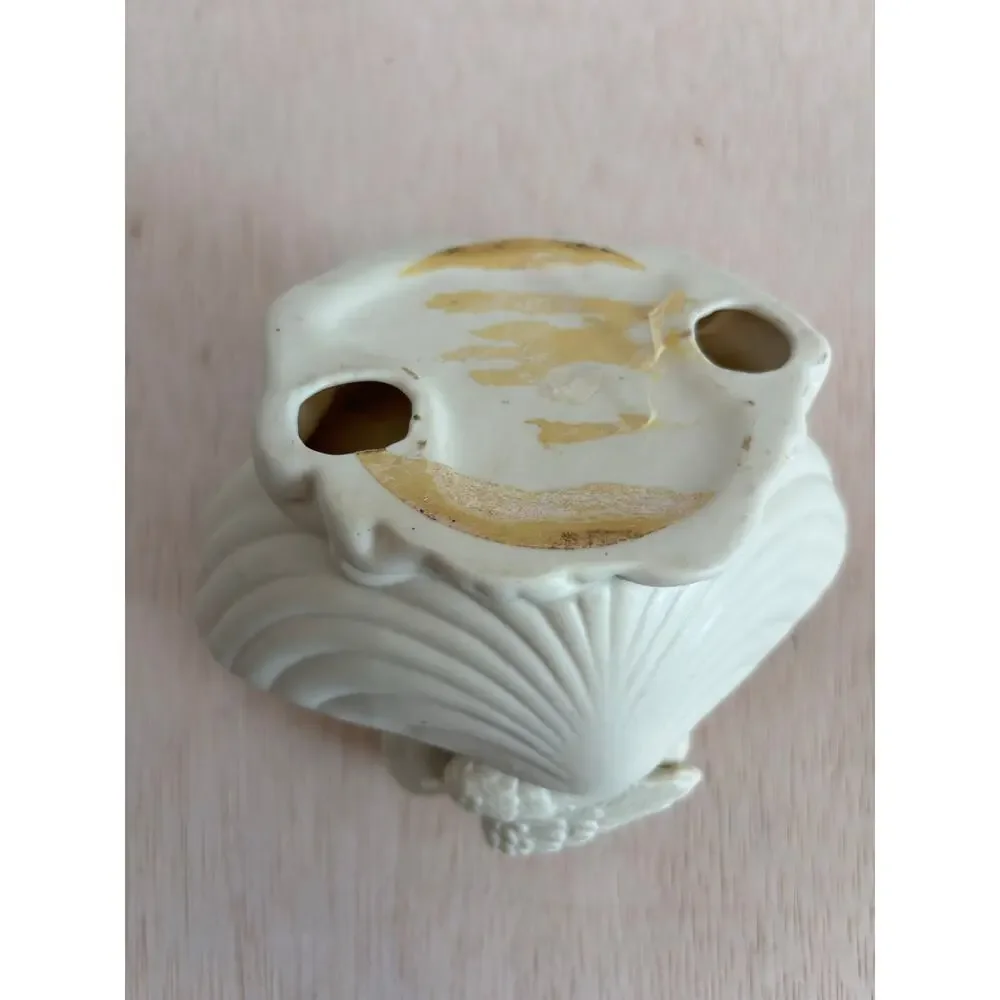 Vintage Cherub Angel Shell Soap Dish Ceramic White Conch Vanity Sink